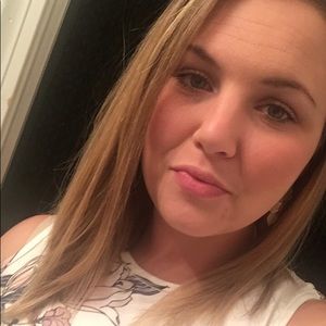 Meet your Posher, Natasha